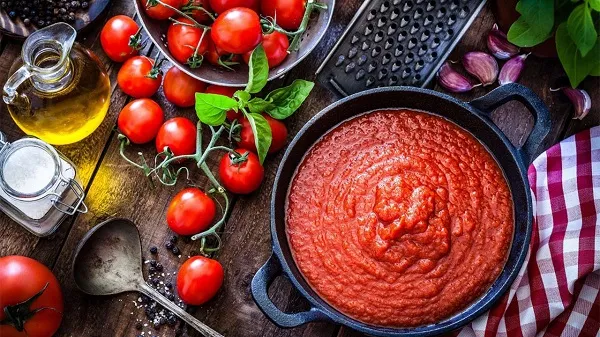 خرید رب گوجه فرنگی خانگی با قیمت استثنایی
